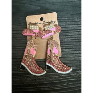 6/$25 NWT Pink Pony Cowgirl Dangle Rhinestone Earrings